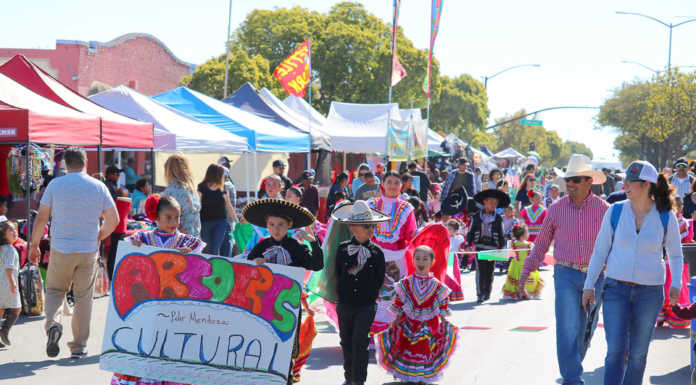 Greenfield Harvest Festival draws hundreds to downtown