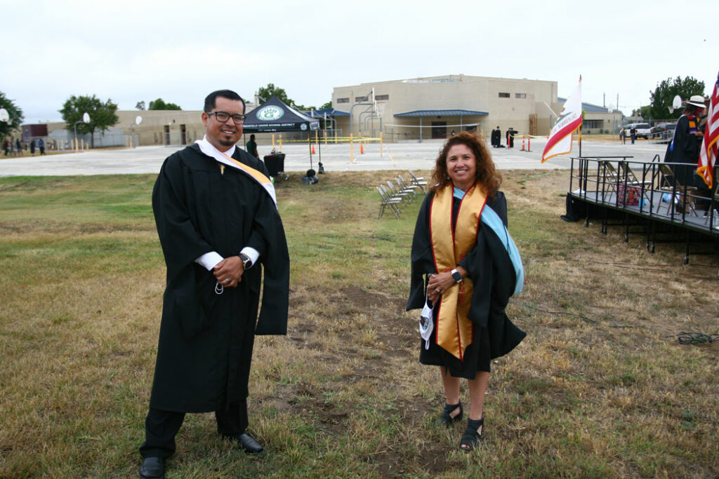 photos-greenfield-s-vista-verde-hosts-drive-through-promotion-for