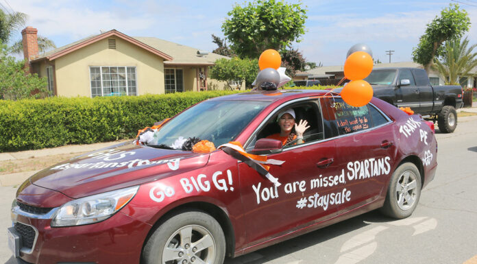 Gonzales Spartans receive sendoff parade from school staff