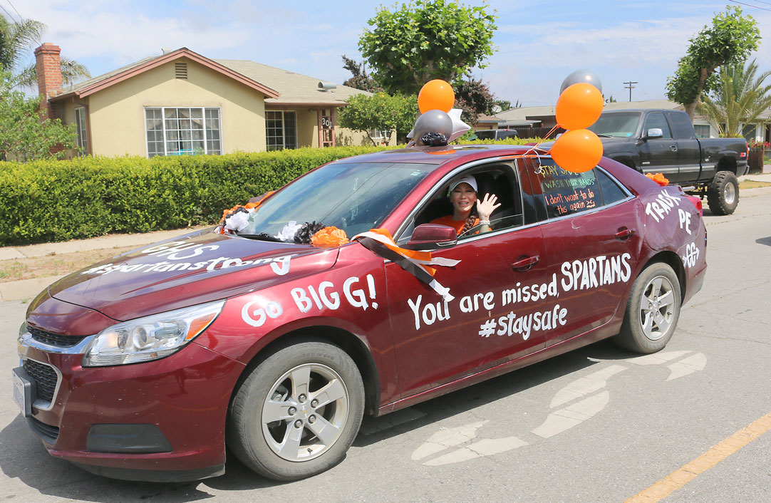 Gonzales Spartans receive sendoff parade from school staff Salinas