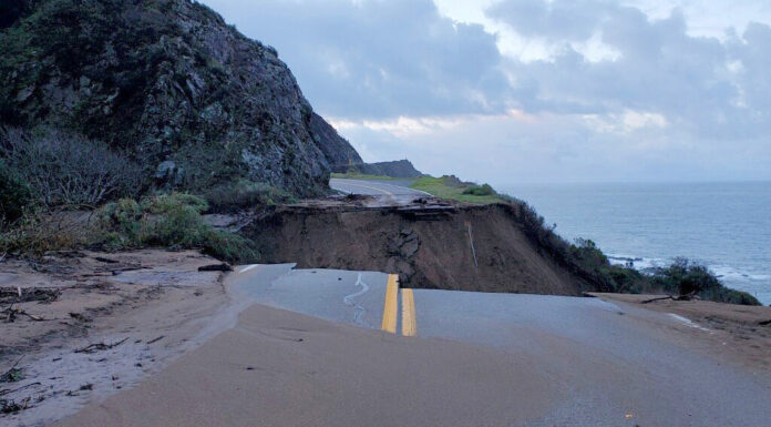 Part of Highway 1 in California falls into the ocean