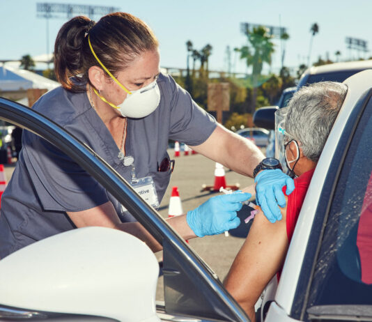 Un nuevo frente de la lucha antivacunas surge en California