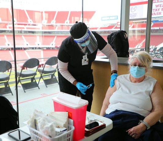 U.S. averaging 2 million vaccine doses administered per day