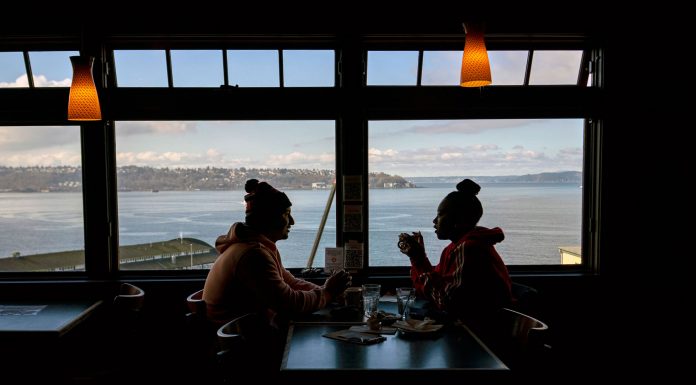 Unemployment claims rise as pandemic hits 1-year mark