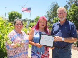 Photo | Scheid Vineyards receives Old Glory award