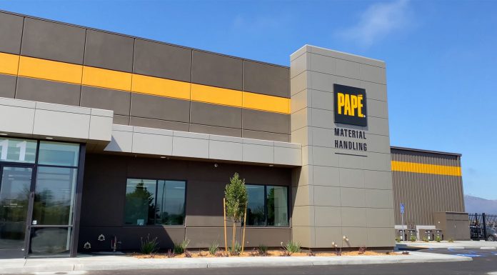 Papé Material Handling named Combilift Dealer of the Year