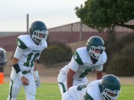 Football | Bruins win first league game against Grizzlies