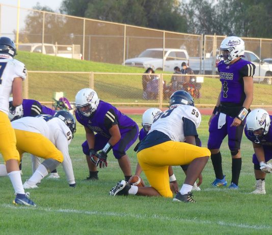 Football | Eagles sore over Aztecs in blowout victory