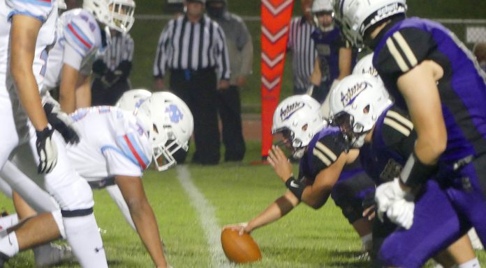 Football | Aztecs suffer loss to Vikings, 49-7