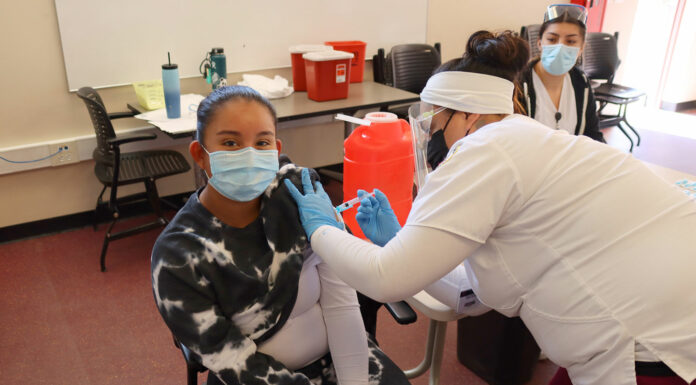 Hartnell College informs students of Covid-19 vaccination deadline