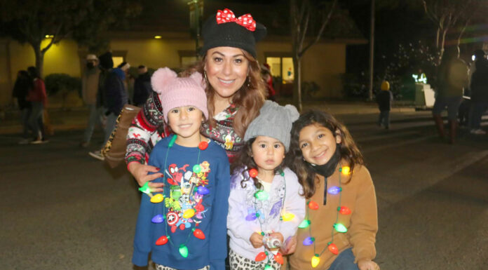 Community turns out for Holiday Lights celebration in Gonzales