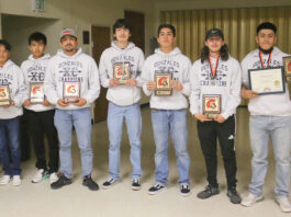 Cross Country | Gonzales Spartans team hosts awards night