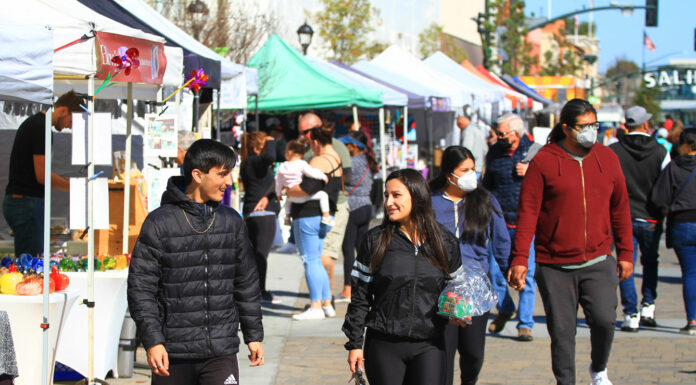 Salinas Farmers Market grows in popularity