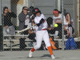 Softball | Gonzales Spartansā bond stays strong while vying for league title