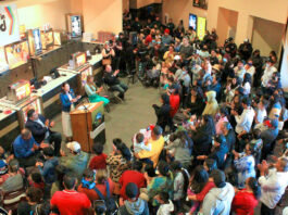 Soledad theaterās opening celebration draws hundreds of moviegoers