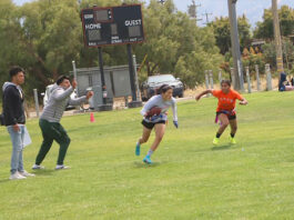 Gonzales students compete in Powderpuff games