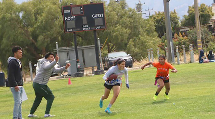 Gonzales students compete in Powderpuff games