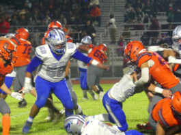 Football | Despite some losses, South Monterey County teams show improvement