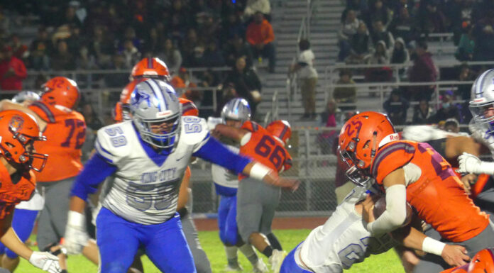 Football | Despite some losses, South Monterey County teams show improvement