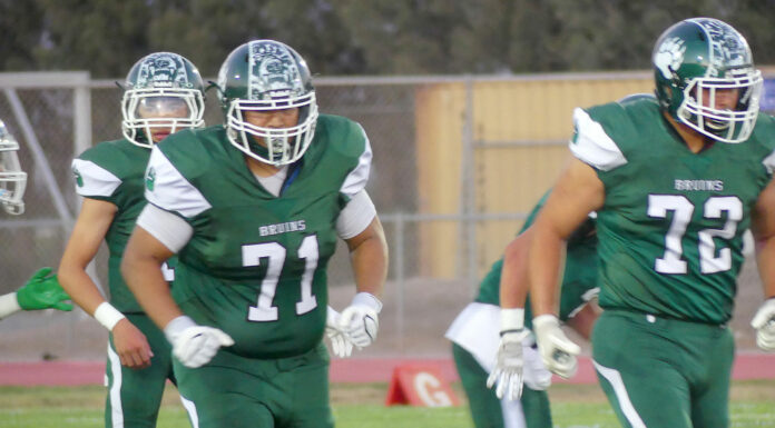 Football | Greenfield Bruins off to 2-0 league start