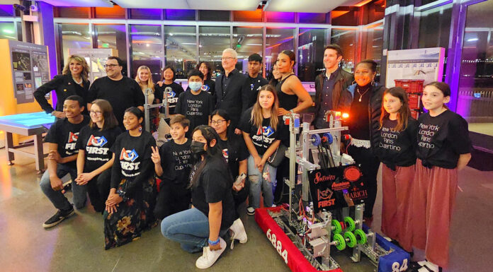 Greenfield High’s Robotics Team meets Apple CEO, attends FIRST INSPIRE gala