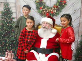 Gonzales hosts annual Holiday Lights celebration