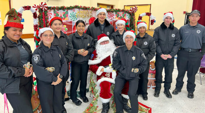 Soledad cops give back to community