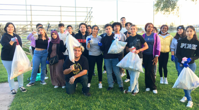 Soledad High students help clean up local park