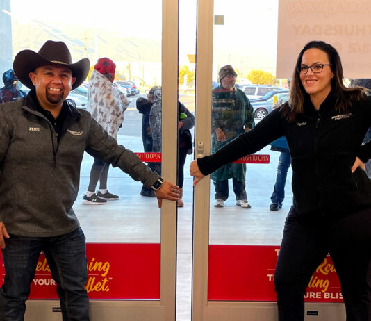 Soledad celebrates grand opening of Grocery Outlet