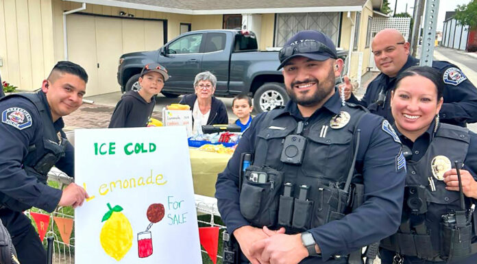 Greenfield Police officers show support for local youth’s lemonade stand