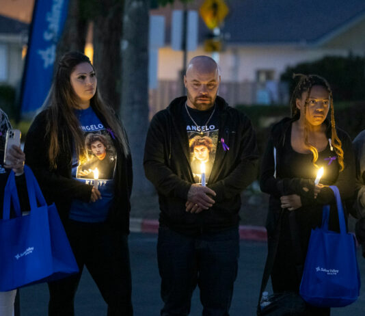 Salinas Valley Health marks Overdose Awareness Day with candlelight vigil