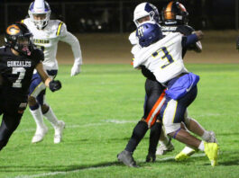 Football | Gonzales and Greenfield celebrate wins as Soledad comes up short
