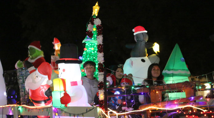 Gonzales hosts annual Holiday Lights Parade