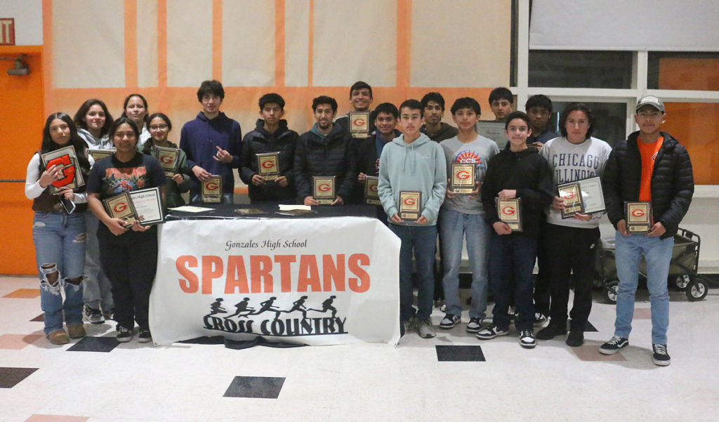 Image for display with article titled Cross Country | Gonzales Spartan runners earn honors