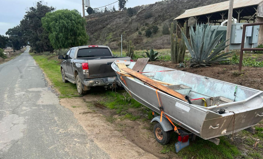 Image for display with article titled Monterey County Sheriff’s deputy recovers stolen vessel and trailer