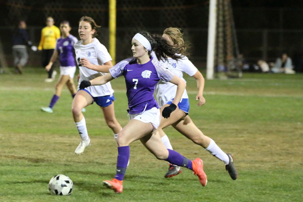 Image for display with article titled Soledad Aztecs’ Martel ends high school soccer career