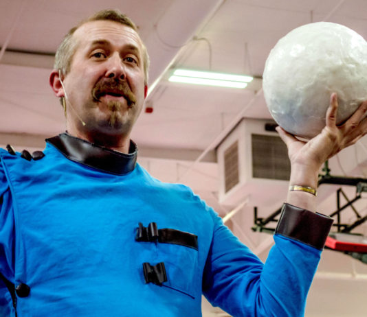 Nationally acclaimed āscience wizardā to perform for Soledad students Magician David Hagerman