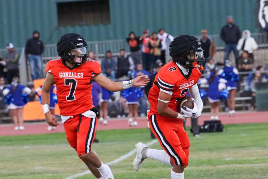 Image for display with article titled PHOTOS: South County Teams Meet at Annual High School Football Jamboree