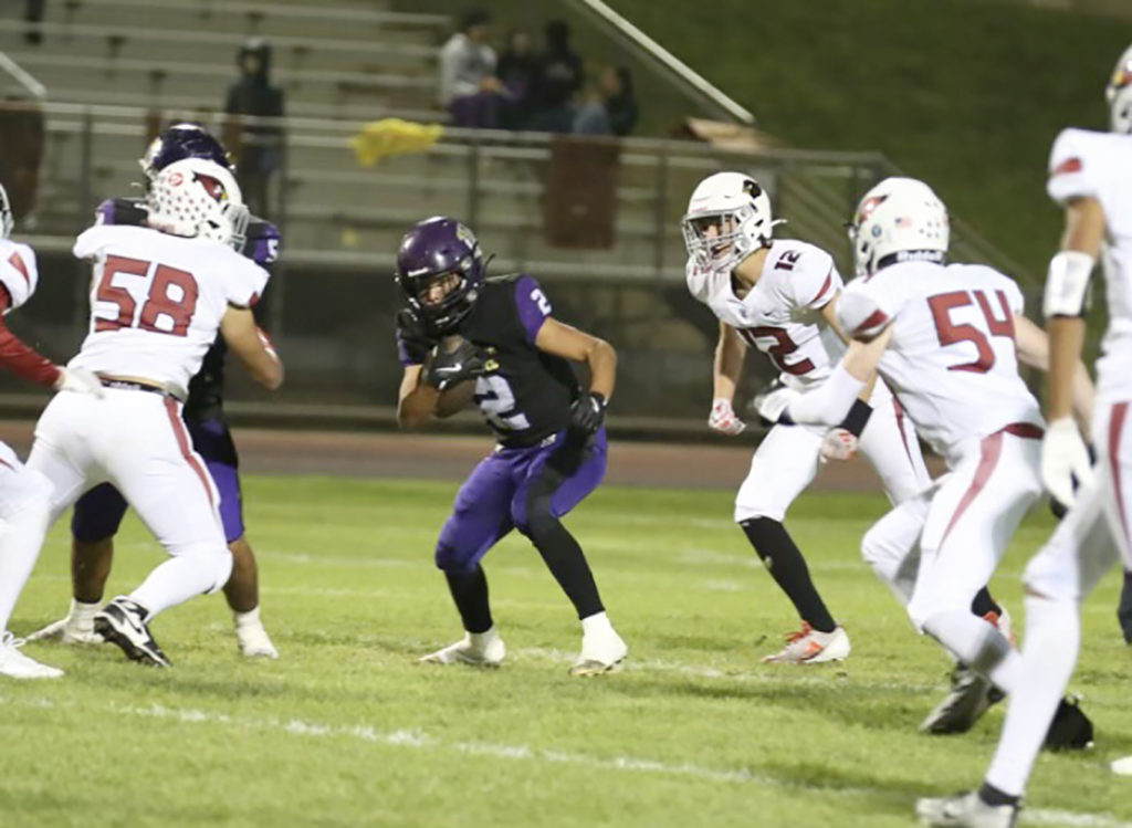 Image for display with article titled Football | Soledad and Greenfield End Preseason at 2-2