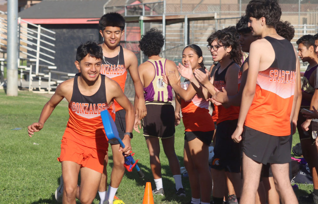 Image for display with article titled Cross Country Finals, Flag Football Tourney This Week