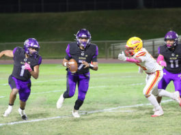 Football | Soledad Aztecs smash Breakers, 42-21