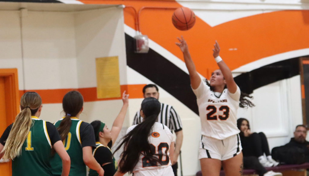 Image for display with article titled Basketball | Gonzales Girls Beat Harbor in Opener, 40-21