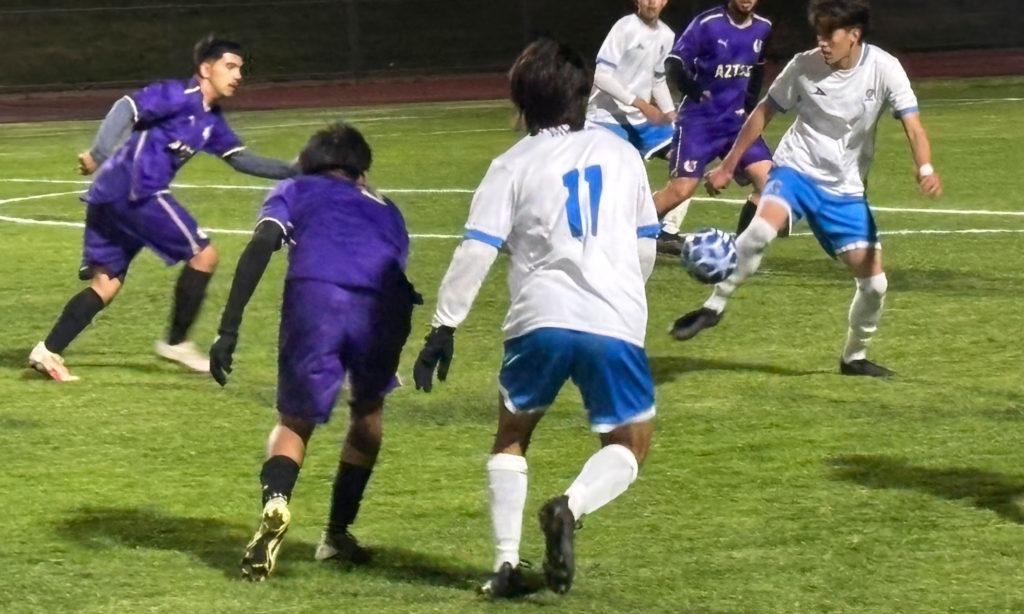 Image for display with article titled Soccer | King City-Soledad Boys’ Game Ends in Tie