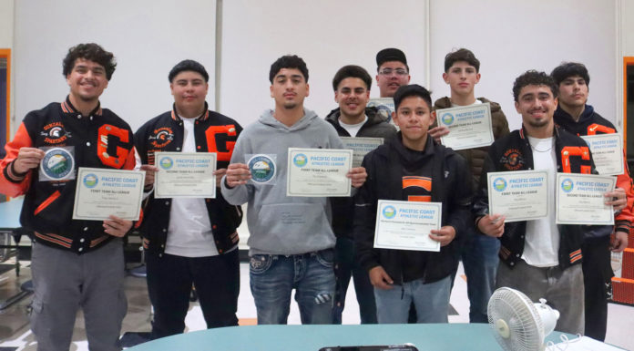 Gonzales High football program hosts awards night and banquet