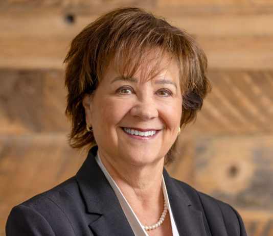 Pacific Valley Bank names Eason as president and COO