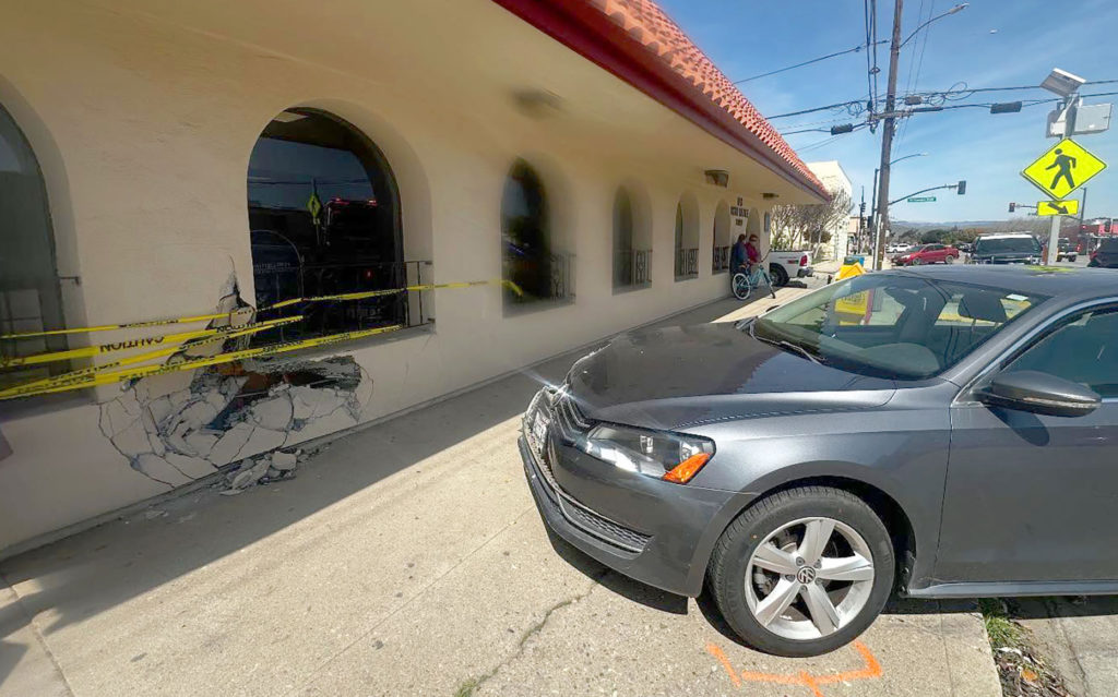Image for display with article titled Elderly Driver Crashes Into Greenfield Post Office