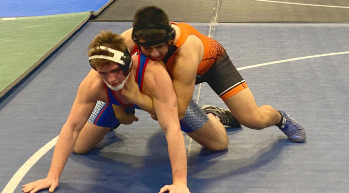 Gonzales High alum takes wrestling skills to New Mexico