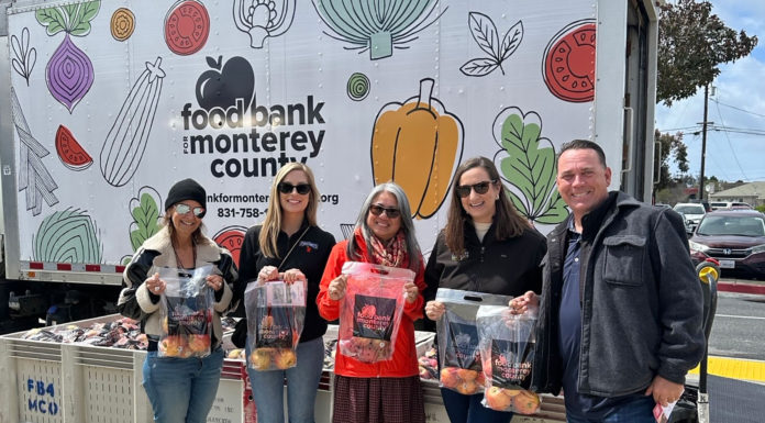 Raleyās, FirstFruits Farms deliver 30,000 pounds of apples to Food Bank for Monterey Country