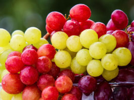 Research suggests fresh grapes are a superfood Grapes