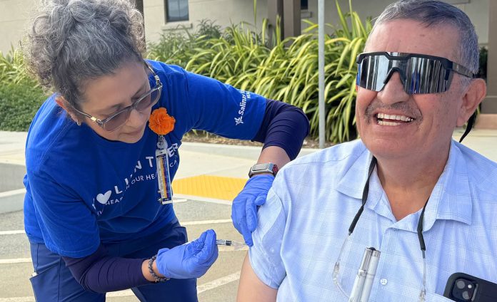 1-GZ-mayor-gets-flu-shot Gonzales mayor receives flu shot